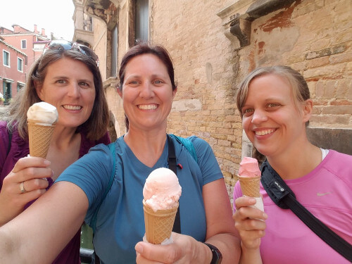 girls eat ice cream in venice