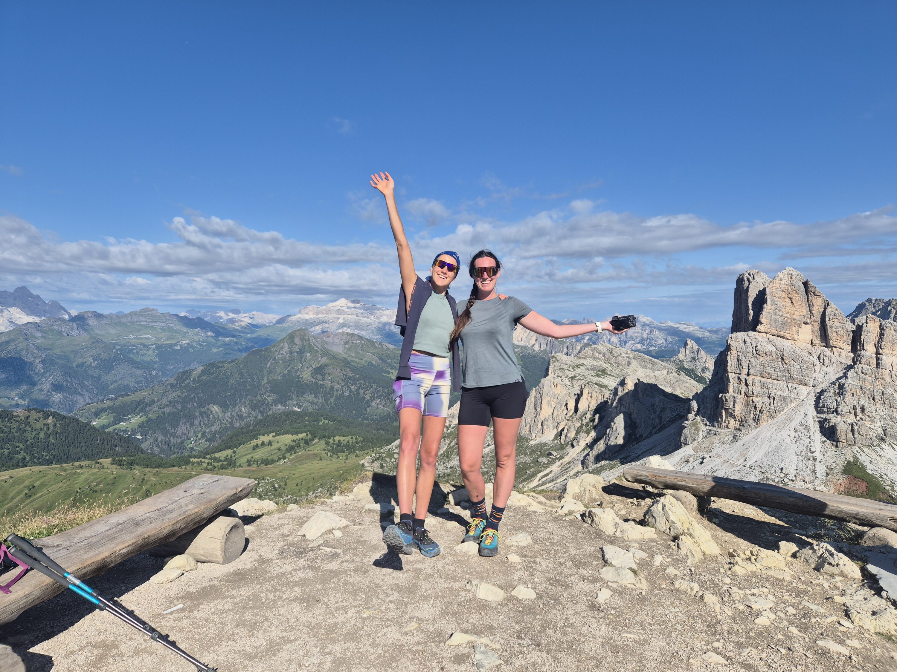 Alta Via 1 girls